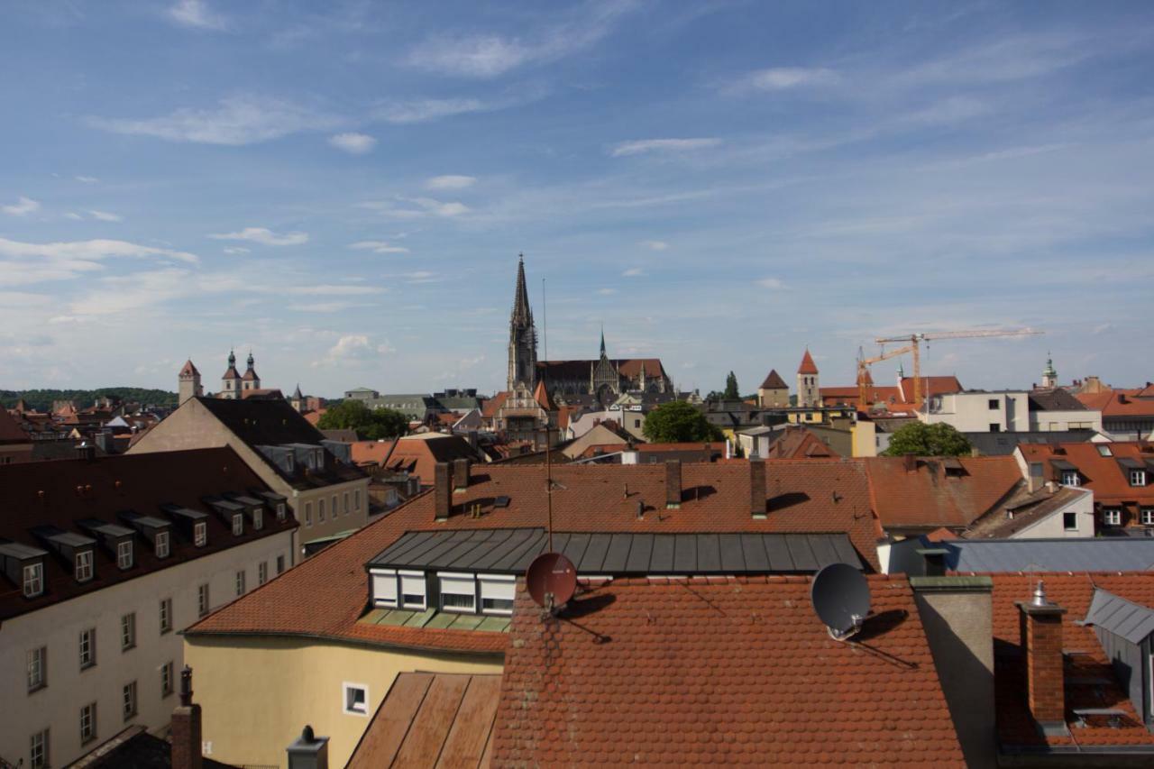 Stadtturm Regensburg Apartment Exterior photo